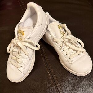 Adidas Endorsed by Stan Smith Women’s White Sneakers Gold Accents & Red Hearts